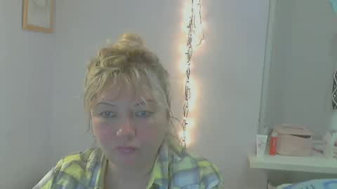 Snapshot of queen_jane8 chatting on 9, 3, 2025 queen_jane8 online show from 9, 3, 2025