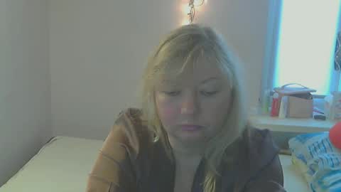 Snapshot of queen_jane8 chatting on 11, 3, 2025 queen_jane8 online show from 11, 3, 2025