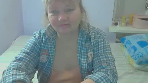 Snapshot of queen_jane8 chatting on 21, 10, 2025 queen_jane8 online show from 21, 10, 2025