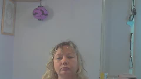 Snapshot of queen_jane8 chatting on 7, 11, 2025 queen_jane8 online show from 7, 11, 2025