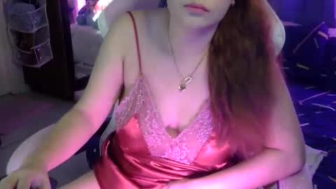 Snapshot of queen_kur chatting on 12, 10, 2025 QueenHennessy online show from 12, 10, 2025