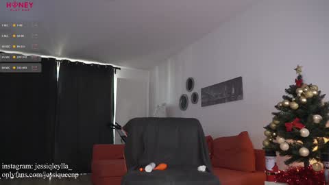 queen_leylla online show from 7, 1, 2025