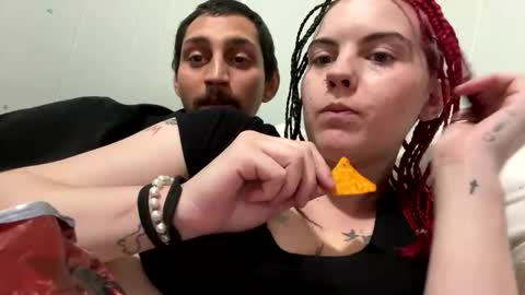 queenandkingcray online show from 13, 4, 2026