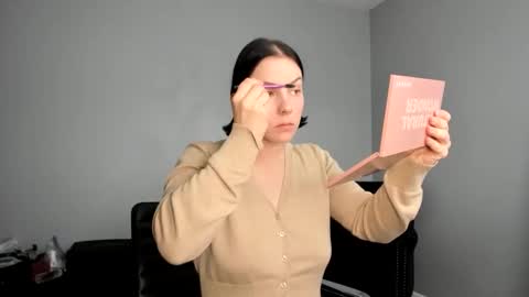 Snapshot of queenb2626 chatting on 3, 12, 2025 Queen Blaire online show from 3, 12, 2025