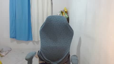 Snapshot of queenboba chatting on 5, 1, 2025 queen online show from 5, 1, 2025