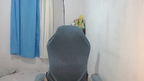 Snapshot of queenboba chatting on 6, 1, 2025 queen online show from 6, 1, 2025