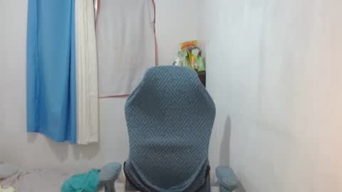 Snapshot of queenboba chatting on 13, 1, 2025 queen online show from 13, 1, 2025