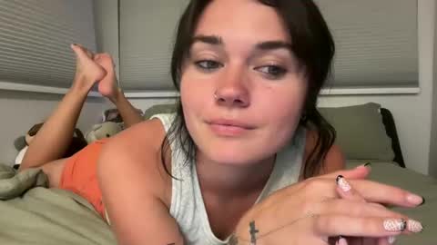 Snapshot of queencassidyy chatting on 28, 10, 2025 Cassidy online show from 28, 10, 2025