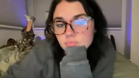 Snapshot of queencassidyy chatting on 20, 11, 2025 Cassidy online show from 20, 11, 2025