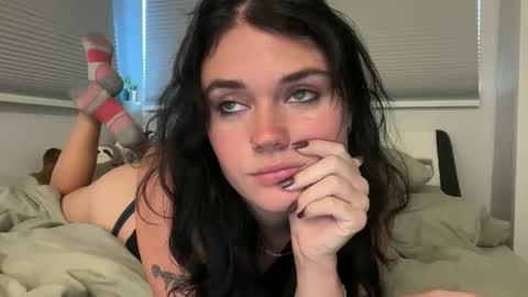 Snapshot of queencassidyy chatting on 22, 11, 2025 Cassidy online show from 22, 11, 2025