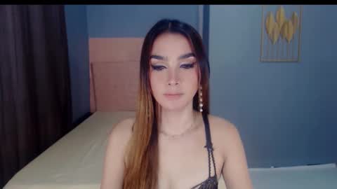 queenemeraldts online show from 16, 10, 2025