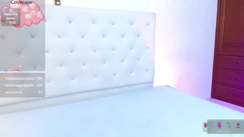 Snapshot of queenie_star chatting on 17, 1, 2025 Maria Del Mar online show from 17, 1, 2025