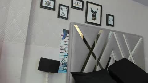 QUEENJEENN online show from 25, 1, 2025