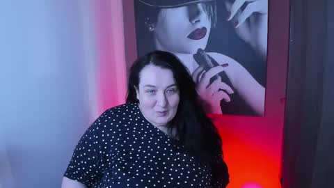 Snapshot of queenofhaze chatting on 26, 11, 2025 you may simply address Me with Your Grace online show from 26, 11, 2025