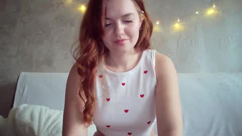 QueenOfModels online show from 5, 2, 2025