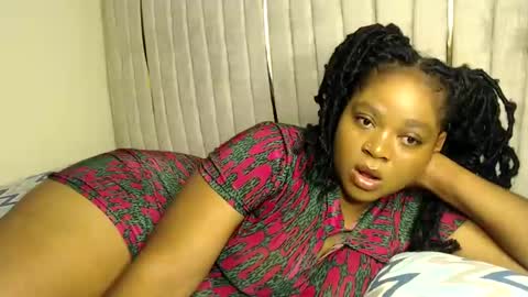 Snapshot of queenofsouls chatting on 4, 12, 2024 . online show from 4, 12, 2024