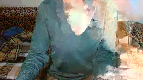 queenoftenderness online show from 7, 12, 2024