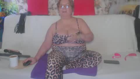 QueenPammy online show from 5, 10, 2025