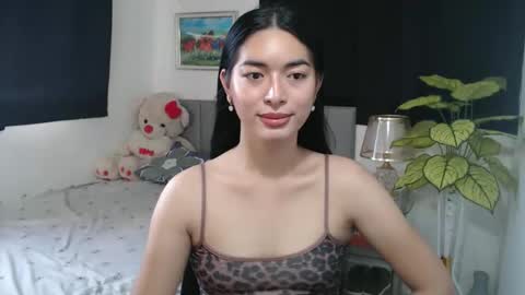 Snapshot of queenpinay69 chatting on 12, 10, 2025 QueenPinay69 online show from 12, 10, 2025