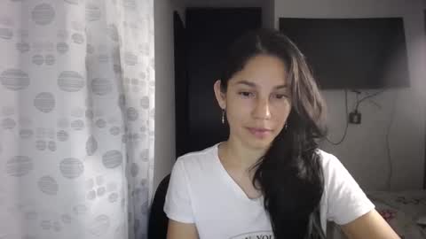 Snapshot of queenvictoria2023 chatting on 21, 12, 2024 Paola online show from 21, 12, 2024