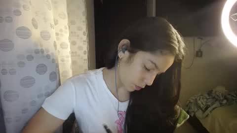 Snapshot of queenvictoria2023 chatting on 23, 1, 2025 Paola online show from 23, 1, 2025