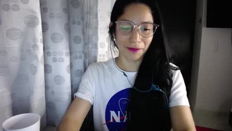 Snapshot of queenvictoria2023 chatting on 13, 2, 2025 Paola online show from 13, 2, 2025