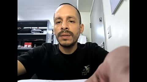 Snapshot of quik32 chatting on 11, 3, 2025 quik32 online show from 11, 3, 2025