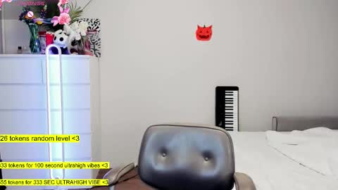 - online show from 11, 11, 2025