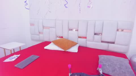 Snapshot of rachel_roman chatting on 15, 2, 2026 DALIANA online show from 15, 2, 2026