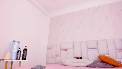 Snapshot of rachel_roman chatting on 24, 2, 2026 DALIANA online show from 24, 2, 2026