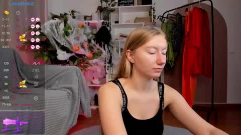 Snapshot of rachel_rut chatting on 21, 10, 2025 Rachel online show from 21, 10, 2025