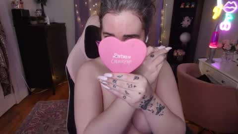 Rachel Brooks online show from 1, 1, 2025