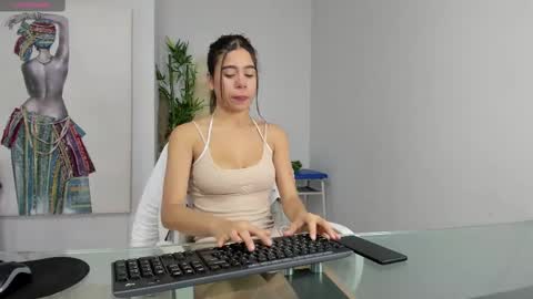 Rachell online show from 18, 2, 2025