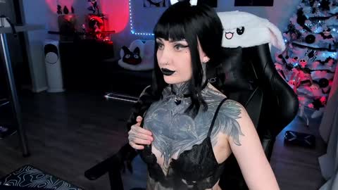 Snapshot of rachelqueen_ chatting on 4, 2, 2025 Miko Pleasee help me get 100 likes online show from 4, 2, 2025