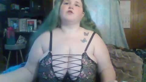 radgeggg23 online show from 5, 2, 2026