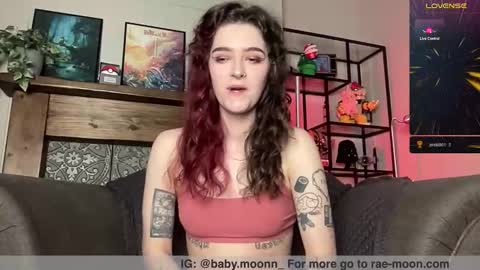 Snapshot of rae_moon chatting on 21, 11, 2025 Rae online show from 21, 11, 2025