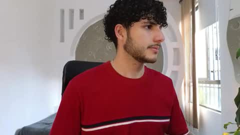 Snapshot of rafael_mendez chatting on 14, 9, 2025 R A F A E L online show from 14, 9, 2025
