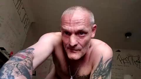 Snapshot of ragingzef69 chatting on 6, 1, 2025 Bigthickdickinvic online show from 6, 1, 2025