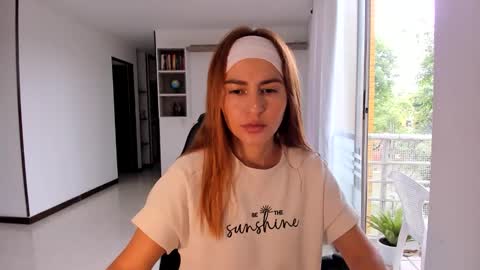 Jennyindependent model . online show from 12, 2, 2026