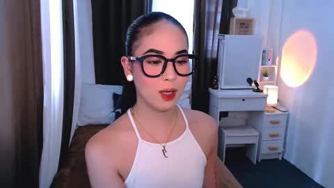 raindrizzle1706 online show from 10, 9, 2025