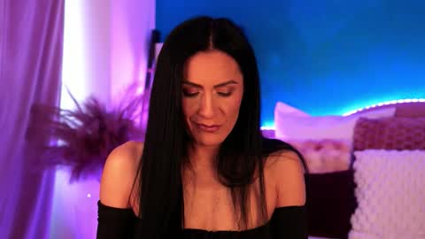 RaisaVawn online show from 15, 12, 2025