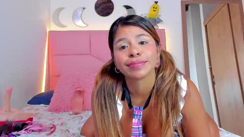 Nina  online show from 17, 1, 2025