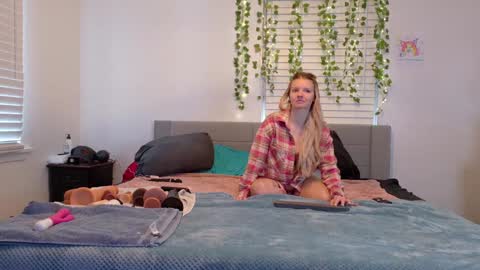 Snapshot of ramichick chatting on 2, 12, 2024 Rami online show from 2, 12, 2024