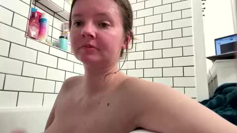 Snapshot of ramichick chatting on 1, 11, 2025 Rami online show from 1, 11, 2025