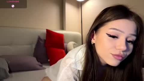 Luna online show from 11, 3, 2026