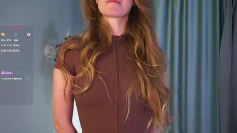 Snapshot of raniyabrouk chatting on 14, 12, 2025 Helga online show from 14, 12, 2025