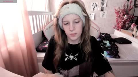 Snapshot of rapunzel_cute chatting on 10, 3, 2026 Rapunzel online show from 10, 3, 2026