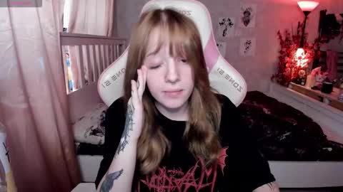 Snapshot of rapunzel_cute chatting on 16, 3, 2026 Rapunzel online show from 16, 3, 2026