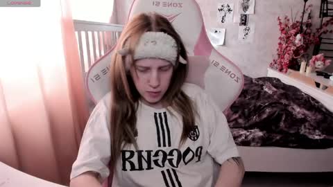 Snapshot of rapunzel_cute chatting on 21, 3, 2026 Rapunzel online show from 21, 3, 2026