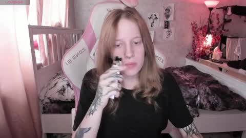 Snapshot of rapunzel_cute chatting on 4, 4, 2026 Rapunzel online show from 4, 4, 2026